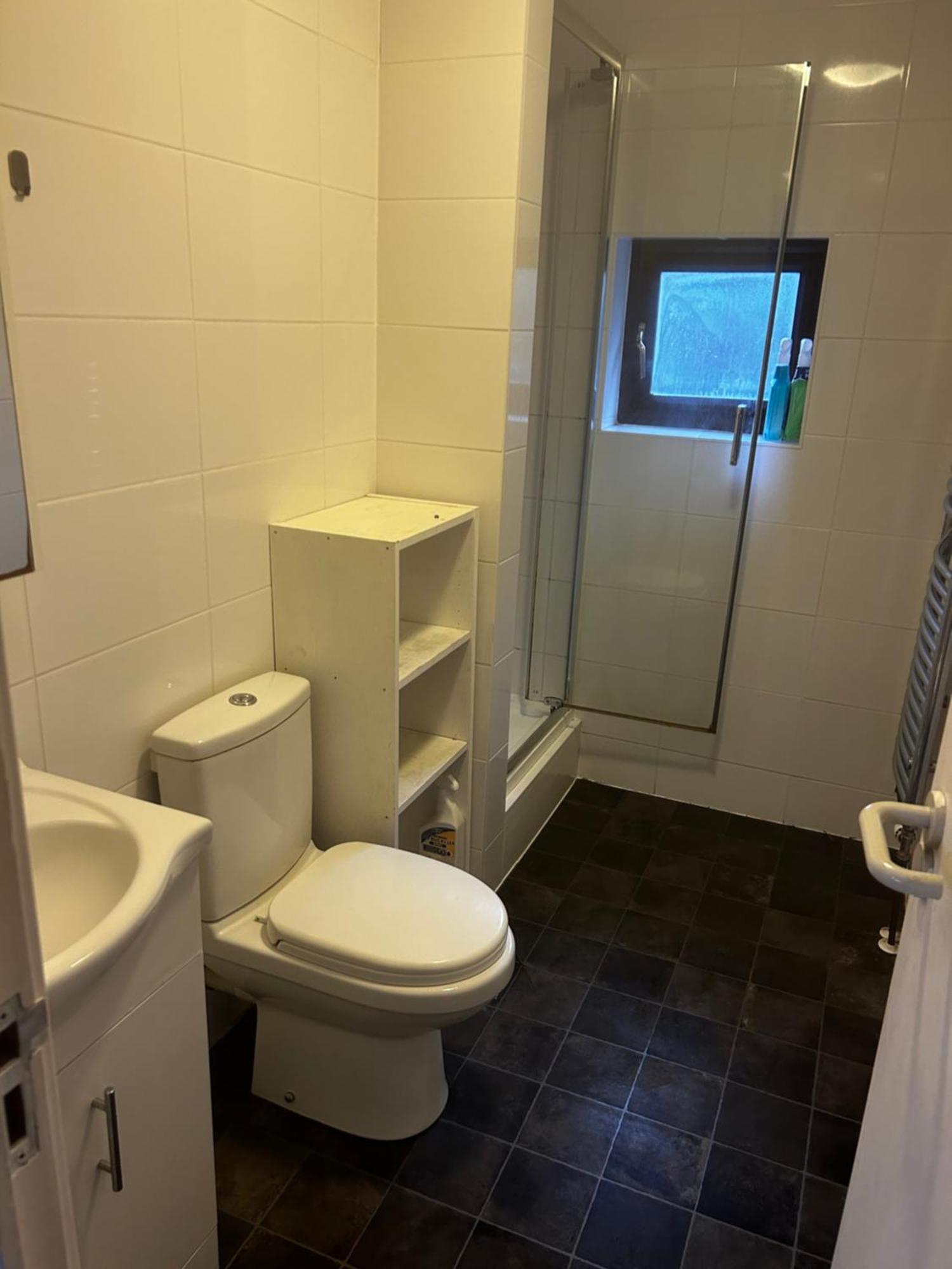 Gorgeous Pond Side House Homestay London